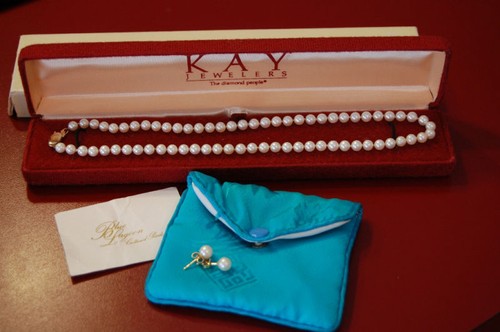 Cultured pearl necklace - cultured, +