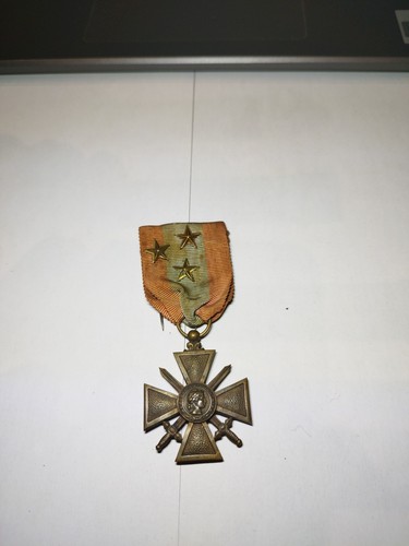 Médaille militaire théâtre - militaire,