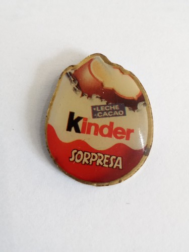 Pin kinder surprise - pin's,