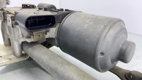 Moteur essuie glace avant