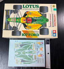 TAMIYA 1/20 LOTUS 107 F1