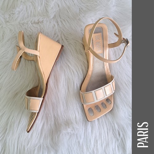 Parisian sandals by - 6.5,
