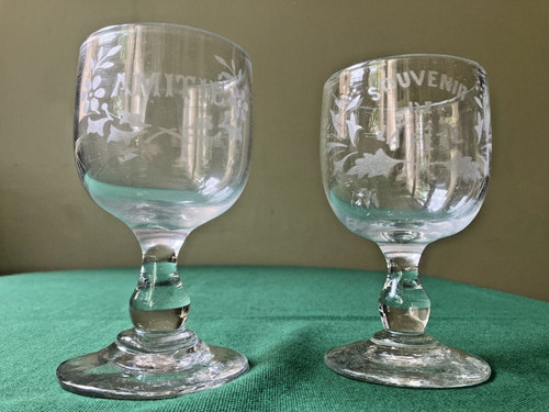 Anciens verres amitié et - 2, "amitié"
