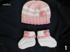 bonnet et chaussons bébé