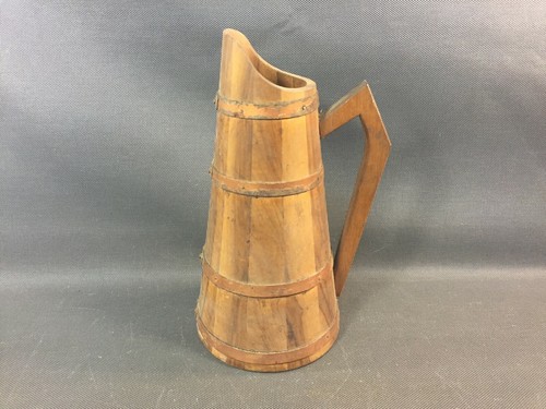 Ancien pichet eau bois - pichet, d'eau