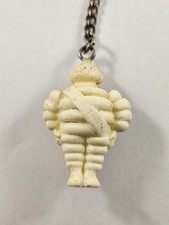 PORTE-CLES - MICHELIN Original Vintage 1960s BIBENDUM Figurine Garages PNEUS -
