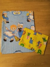 Lot VINTAGE  1 taie d'oreiller Sesam Street + 1 drap plat @@@ à voir !