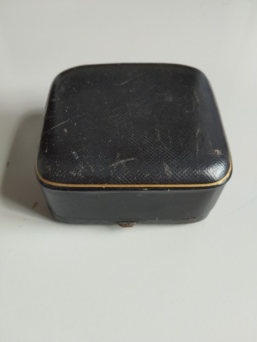 Ancien écrin cuir - et, or