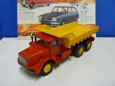 DINKY TOYS  ANCIEN  CAMION BERLIET GBO BENNE CARRIERE  référence 572 RARE