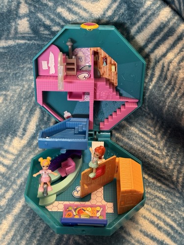 Polly pocket compact - polly,