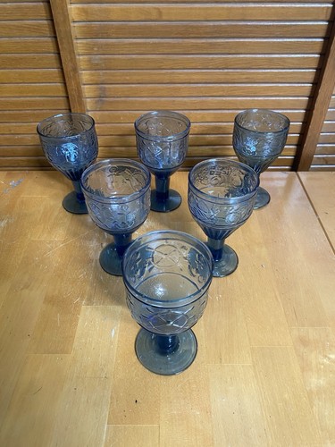 Série verres pied verre - série,
