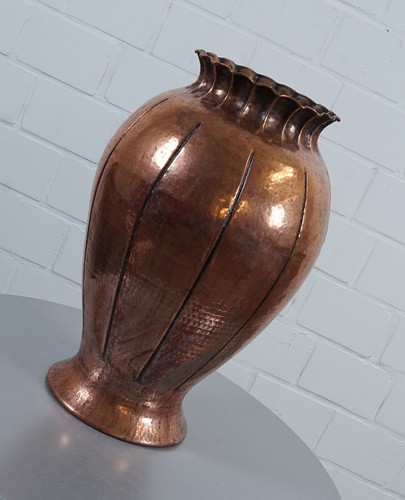 Vase cuivre design - en, e