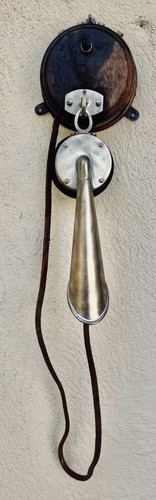 Ancien vieux téléphone - ancien, et