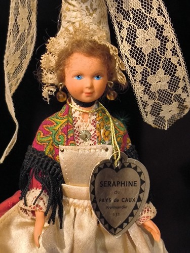 Poupée folklorique minor - poupée,
