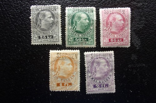 Autriche 5 timbres - -,