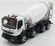 RENAULT Kerax Malaxeur LAFARGE