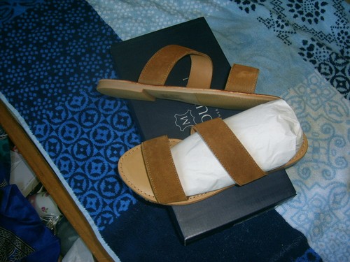 Neuves cuir sandales 37 - ,