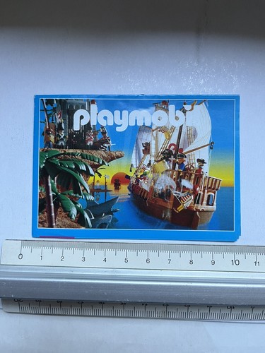 Petit mini catalogue playmobil - petit,
