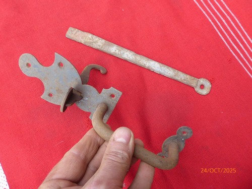 Loquet poucier fer forgé - en,