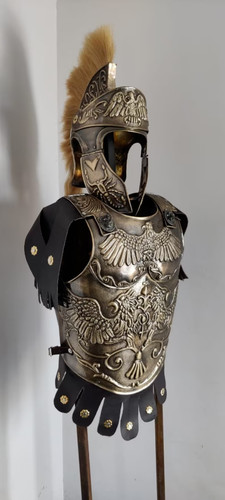 Armure médiévale grand aigle