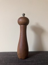 Moulin à poivre de table Borel en bois De Noyer,  23cm, Très bon état