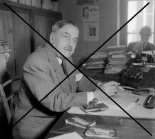 PHOTO DE BERNARD GRASSET 1954