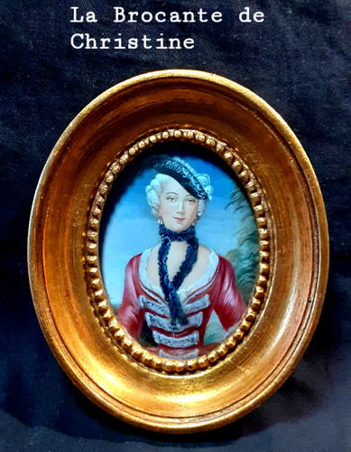 Petite miniature femme - petite, du