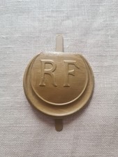 Insigne, Attribut, Rondache