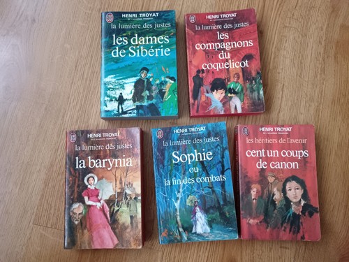 Lot 044 livres j - lot,