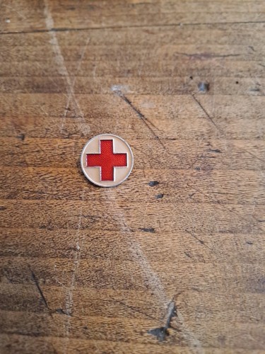 Rare imsigne croix rouge - rare,