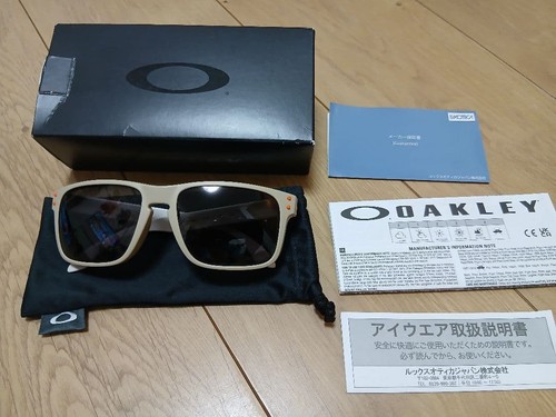 Lunettes soleil oakley - lunettes,