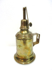 Ancienne " LAMPE DE SURETE INEXPLOSIBLE " en laiton