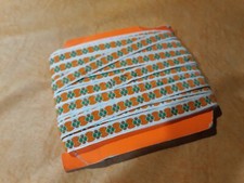 Métrage Galon Brodé