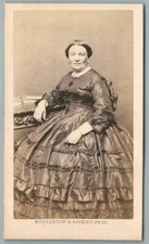 CDV 1865 Femme en pose Robe