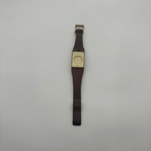 Vintage lip watch gold tone - lip,