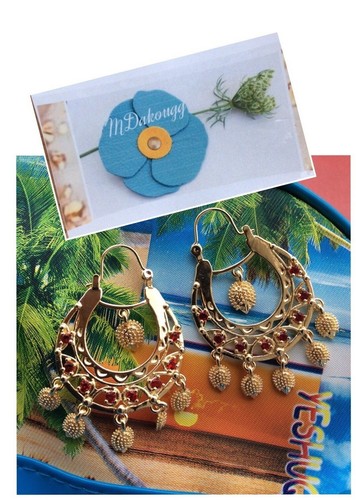 Boucles oreilles style - ,