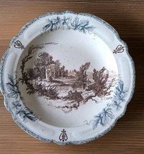 Plat rond  Louis XIII Hippolyte Boulenger faïence Choisy Le Roi décor  A Carrier