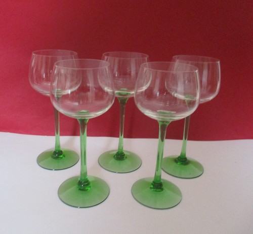 Verres vin blanc - à,