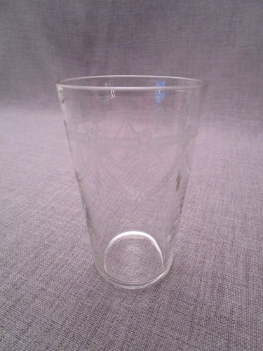 Verre gobelet ancien