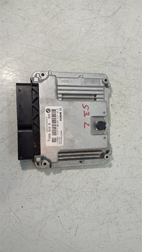 13618576341 boîtier moteur