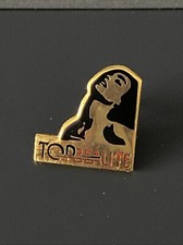 Pin’s Beauté Très Belle Femme Marque Top Beauté