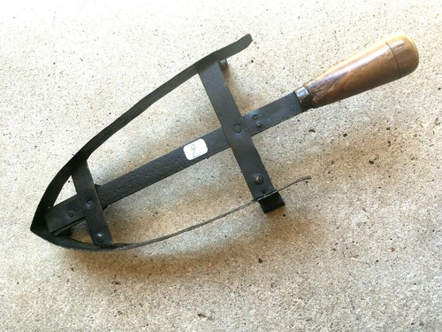 Outil ancien support - 2,