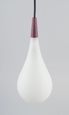 Pendentif Louis Poulsen en verre opale et bois précieux. 1960s