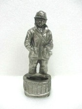 Porte briquet en métal