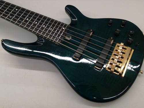 Guitare basse électrique