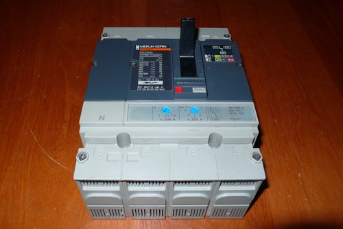 Compact ns250n schneider - compact,