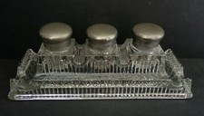 Ancien Triple Encriers en verre ciselé et capuchons en métal du début 20ième