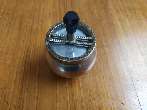 Cendrier tripode vintage annee - cendrier,