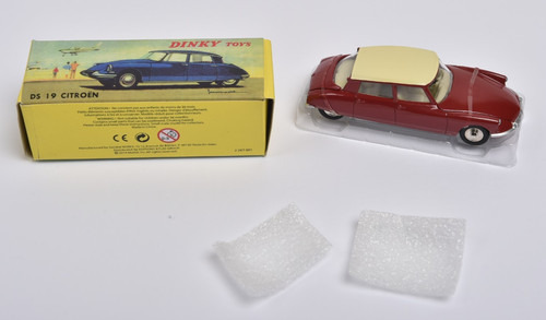 Dinky toys atlas - toys,