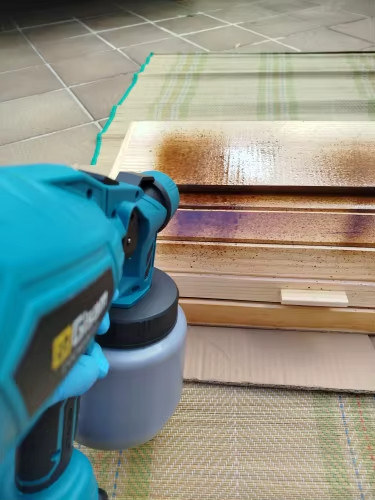 Pulvérisateur peinture avec - peinture,